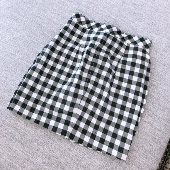 H&M Short Twill Skirt - Picture 3 of 3